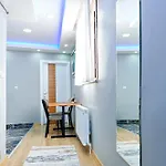 Pequena Casa Κωνσταντινούπολη