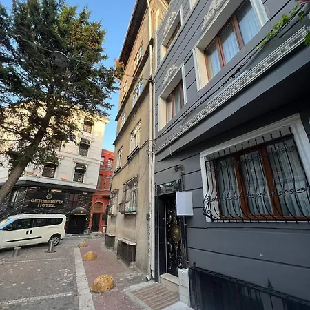 Pequena Casa Appartamento *
