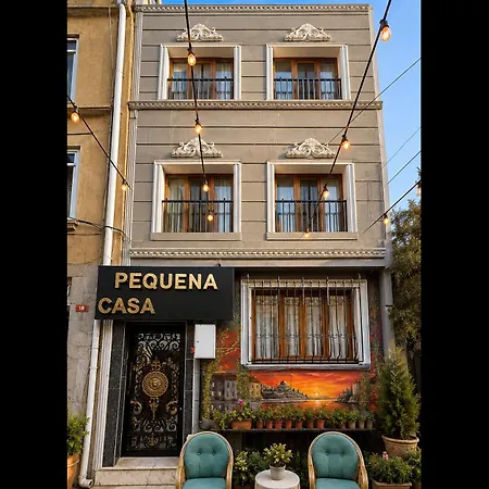 Pequena Casa * איסטמבול